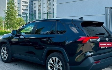 Toyota RAV4, 2025 год, 3 700 000 рублей, 4 фотография