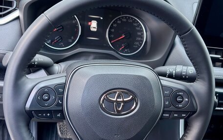 Toyota RAV4, 2025 год, 3 700 000 рублей, 24 фотография