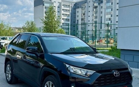 Toyota RAV4, 2025 год, 3 700 000 рублей, 13 фотография