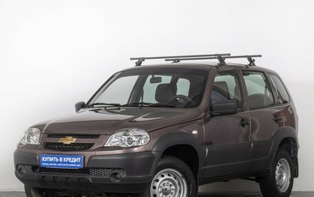 Chevrolet Niva I рестайлинг, 2018 год, 969 000 рублей, 2 фотография