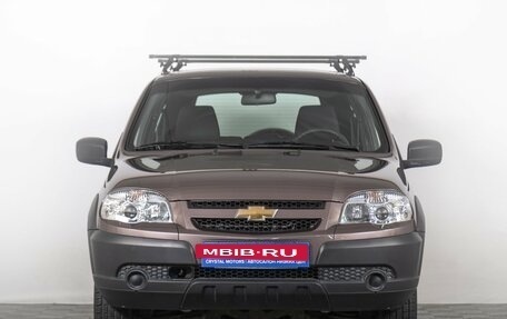 Chevrolet Niva I рестайлинг, 2018 год, 969 000 рублей, 4 фотография