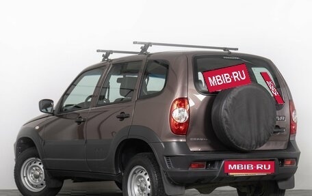 Chevrolet Niva I рестайлинг, 2018 год, 969 000 рублей, 6 фотография