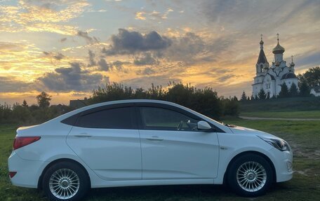 Hyundai Solaris II рестайлинг, 2014 год, 950 000 рублей, 4 фотография