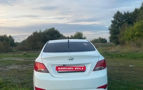 Hyundai Solaris II рестайлинг, 2014 год, 950 000 рублей, 6 фотография