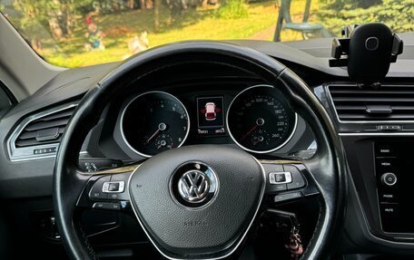 Volkswagen Tiguan II, 2019 год, 2 050 000 рублей, 10 фотография