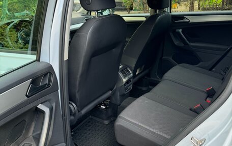 Volkswagen Tiguan II, 2019 год, 2 050 000 рублей, 12 фотография