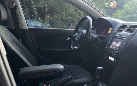 Volkswagen Polo VI (EU Market), 2018 год, 749 000 рублей, 11 фотография