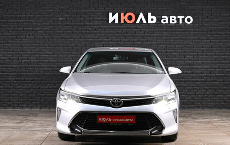 Toyota Camry, 2017 год, 2 440 000 рублей, 2 фотография
