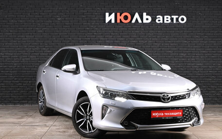 Toyota Camry, 2017 год, 2 440 000 рублей, 3 фотография