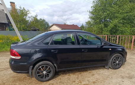 Volkswagen Polo VI (EU Market), 2011 год, 650 000 рублей, 3 фотография