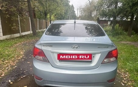 Hyundai Solaris II рестайлинг, 2011 год, 500 000 рублей, 4 фотография