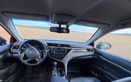 Toyota Camry, 2020 год, 2 370 000 рублей, 7 фотография
