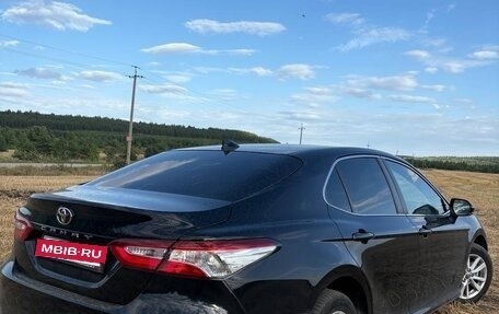 Toyota Camry, 2020 год, 2 370 000 рублей, 5 фотография