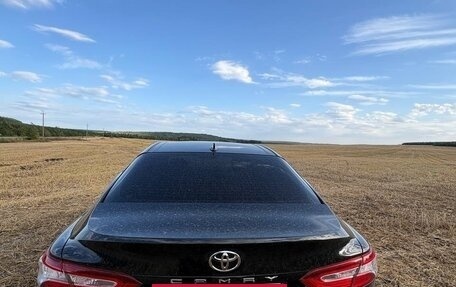Toyota Camry, 2020 год, 2 370 000 рублей, 6 фотография