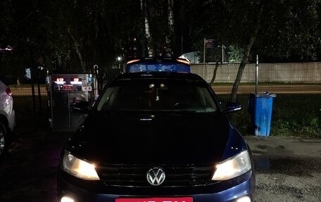 Volkswagen Jetta VI, 2015 год, 1 000 000 рублей, 6 фотография
