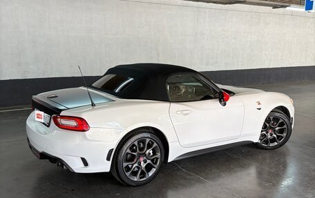 Fiat 124 Spider I, 2016 год, 2 700 000 рублей, 2 фотография