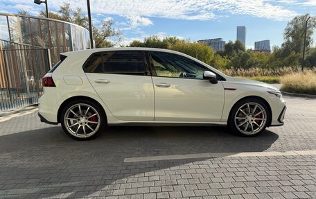 Volkswagen Golf GTI, 2021 год, 3 650 000 рублей, 9 фотография