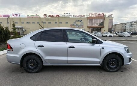 Volkswagen Polo VI (EU Market), 2015 год, 690 000 рублей, 2 фотография