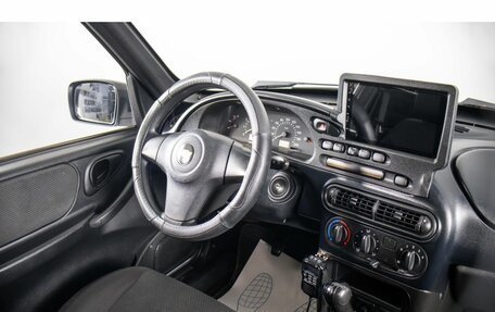 Chevrolet Niva I рестайлинг, 2015 год, 749 000 рублей, 11 фотография