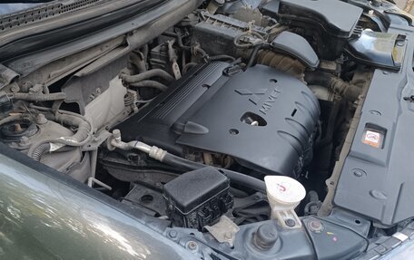 Mitsubishi Outlander III рестайлинг 3, 2019 год, 1 750 000 рублей, 7 фотография