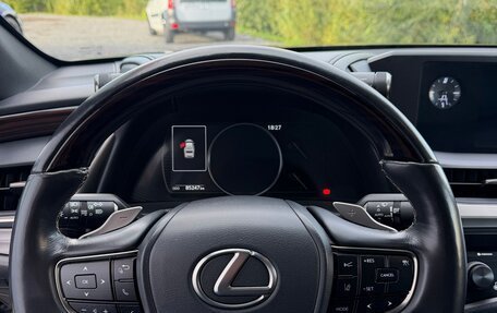 Lexus ES VII, 2019 год, 3 850 000 рублей, 8 фотография