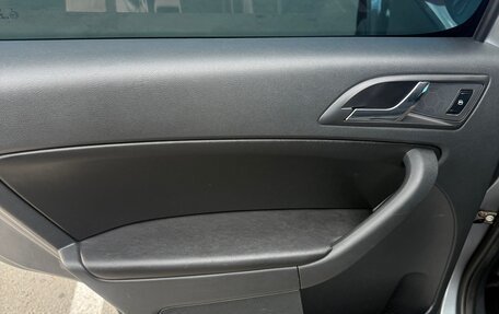 Skoda Yeti I рестайлинг, 2015 год, 1 300 000 рублей, 21 фотография