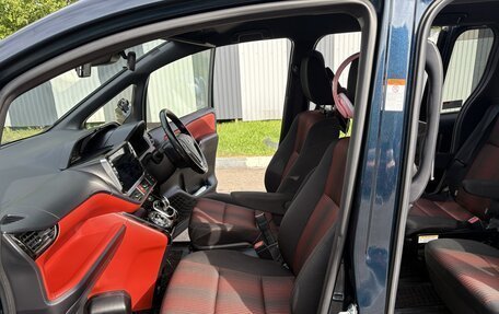 Toyota Voxy III, 2020 год, 2 710 000 рублей, 5 фотография