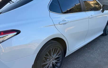 Toyota Camry, 2021 год, 3 200 000 рублей, 9 фотография