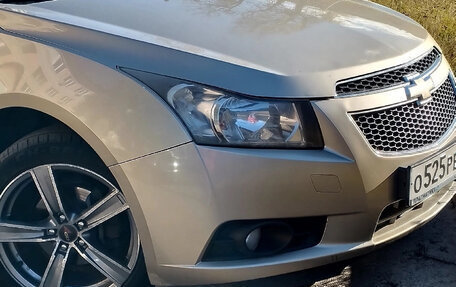 Chevrolet Cruze II, 2011 год, 690 000 рублей, 3 фотография