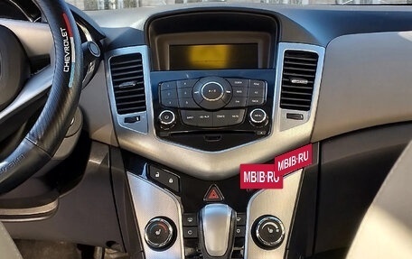 Chevrolet Cruze II, 2011 год, 690 000 рублей, 8 фотография