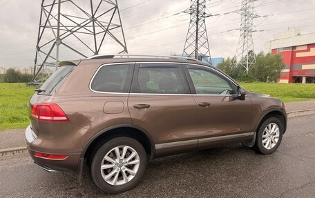 Volkswagen Touareg III, 2013 год, 2 500 000 рублей, 3 фотография