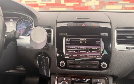 Volkswagen Touareg III, 2013 год, 2 500 000 рублей, 11 фотография