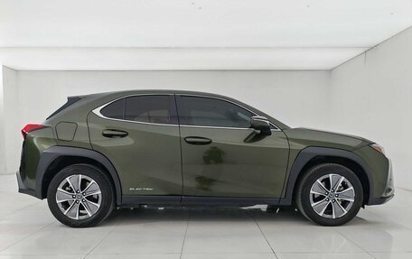Lexus UX I, 2023 год, 8 фотография