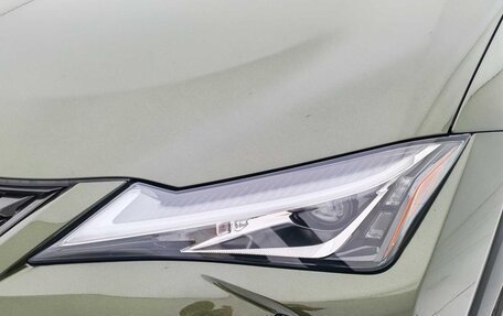 Lexus UX I, 2023 год, 18 фотография