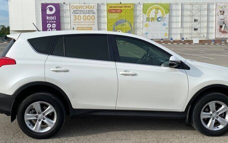 Toyota RAV4, 2013 год, 1 740 000 рублей, 2 фотография