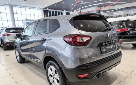 Renault Kaptur I рестайлинг, 2018 год, 1 354 000 рублей, 8 фотография