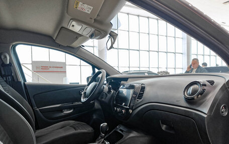 Renault Kaptur I рестайлинг, 2018 год, 1 354 000 рублей, 13 фотография