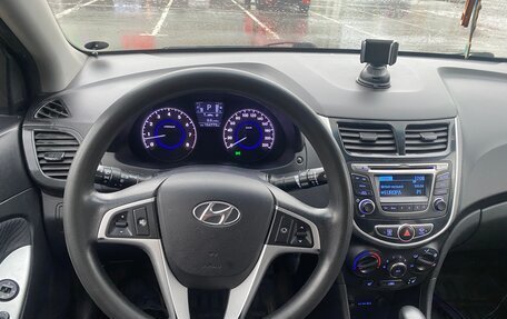 Hyundai Solaris II рестайлинг, 2011 год, 510 000 рублей, 4 фотография