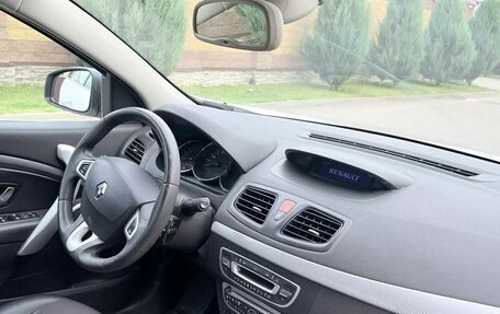 Renault Fluence I, 2010 год, 475 000 рублей, 4 фотография