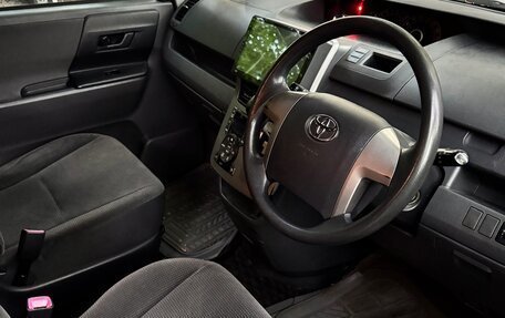 Toyota Voxy II, 2008 год, 1 000 000 рублей, 3 фотография