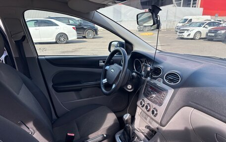 Ford Focus II рестайлинг, 2010 год, 450 000 рублей, 24 фотография