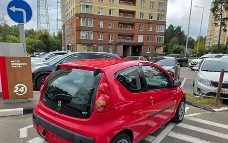 Peugeot 107 I рестайлинг, 2010 год, 470 000 рублей, 3 фотография