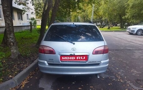 Toyota Avensis III рестайлинг, 2002 год, 249 000 рублей, 5 фотография