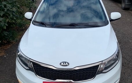 KIA Rio III рестайлинг, 2015 год, 1 050 000 рублей, 2 фотография