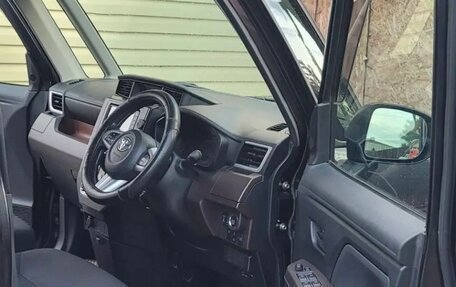 Toyota Roomy I, 2018 год, 980 000 рублей, 18 фотография