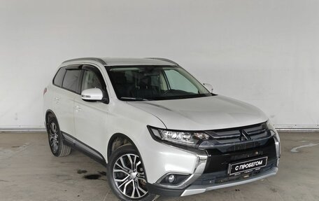Mitsubishi Outlander III рестайлинг 3, 2017 год, 1 950 000 рублей, 3 фотография
