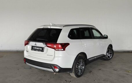 Mitsubishi Outlander III рестайлинг 3, 2017 год, 1 950 000 рублей, 5 фотография