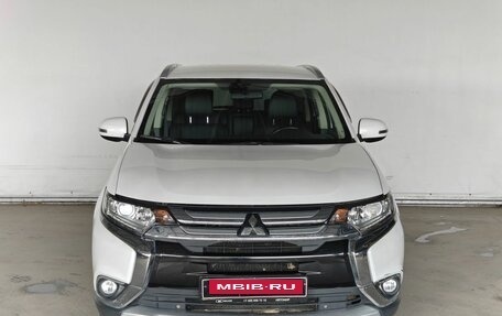 Mitsubishi Outlander III рестайлинг 3, 2017 год, 1 950 000 рублей, 2 фотография