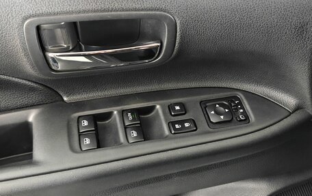 Mitsubishi Outlander III рестайлинг 3, 2017 год, 1 950 000 рублей, 20 фотография
