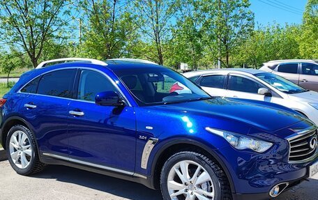 Infiniti QX70, 2014 год, 1 900 000 рублей, 7 фотография
